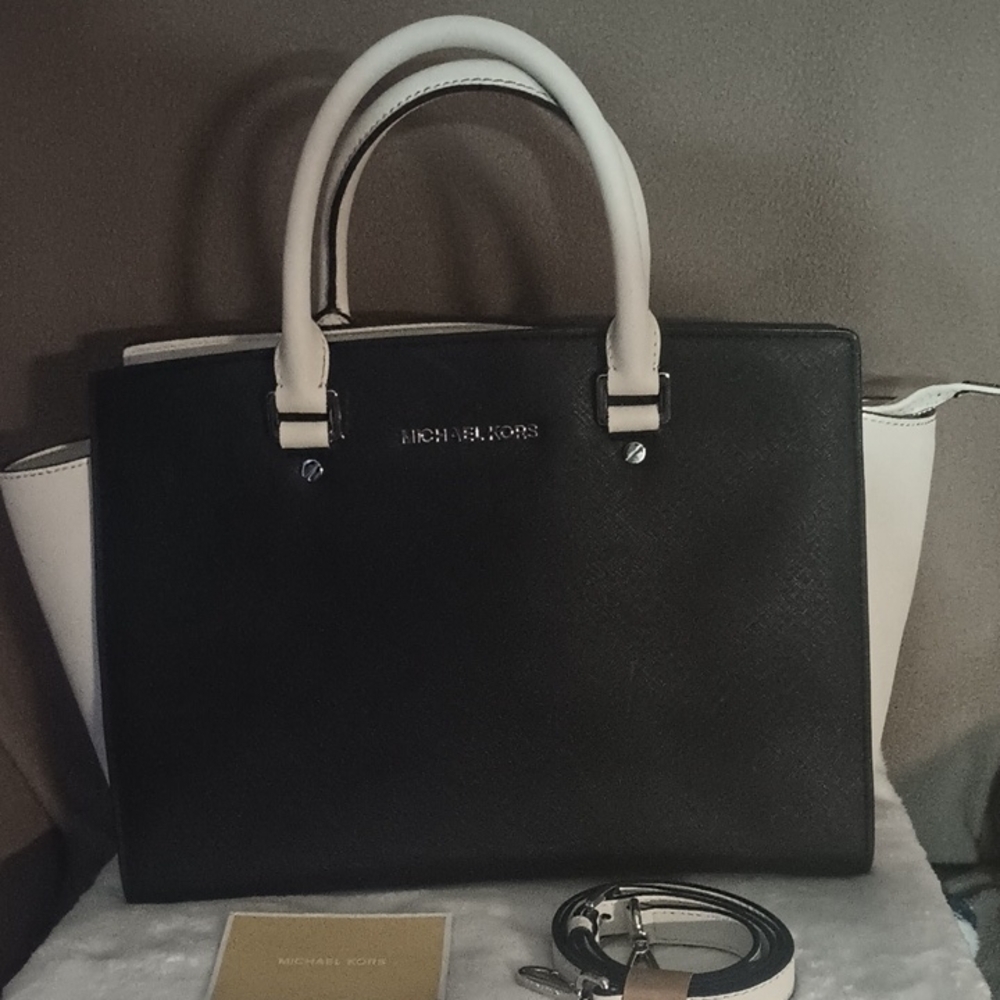 Michael Kors Black and White Handbag